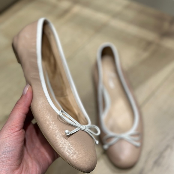 Delman Pink and White Flats - Picture 2 of 11